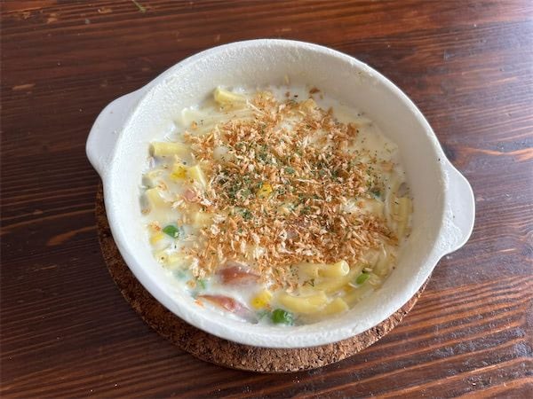 【グラタン革命】レンジ任せで「なんちゃってマカロニグラタン」作ろう!フライパン&包丁いらず♡小麦粉も不要!?
