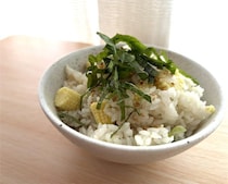 【旬の食材で薬膳！】ヤングコーン＆枝豆で夏満載の「炊き込みご飯」作ってみた！むくみ対策にも◎だって♪