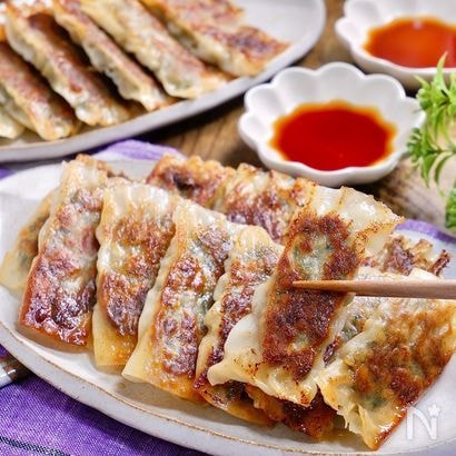 パクパク食べちゃう♡『包まないひとくち棒餃子』冷凍保存OK！