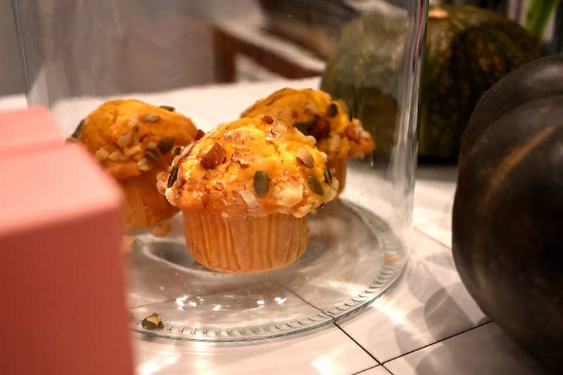 【神戸・御影】店先にお菓子の自動販売機！？「Midnight Cookie Club」の絶品焼き菓子とパフェ体験