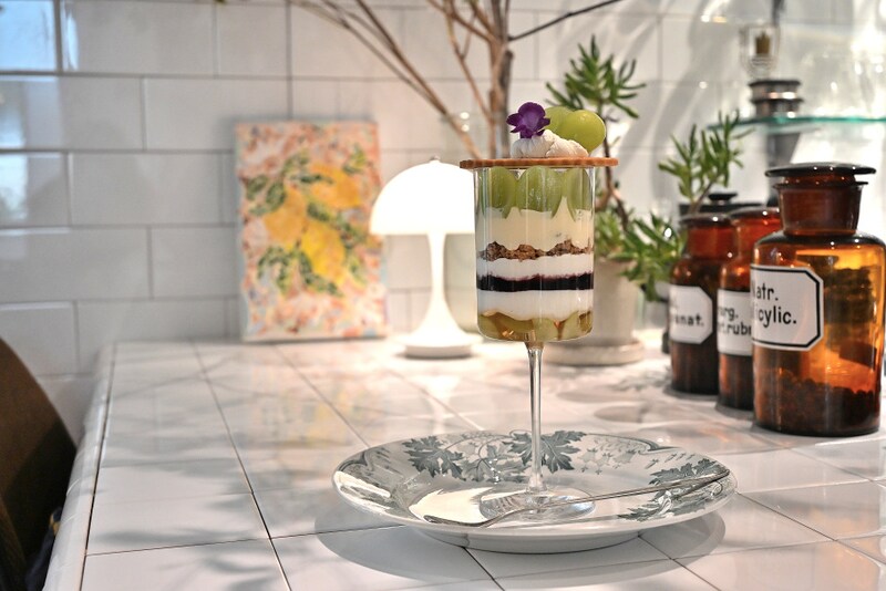 【神戸・御影】店先にお菓子の自動販売機!?「Midnight Cookie Club」の絶品焼き菓子とパフェ体験