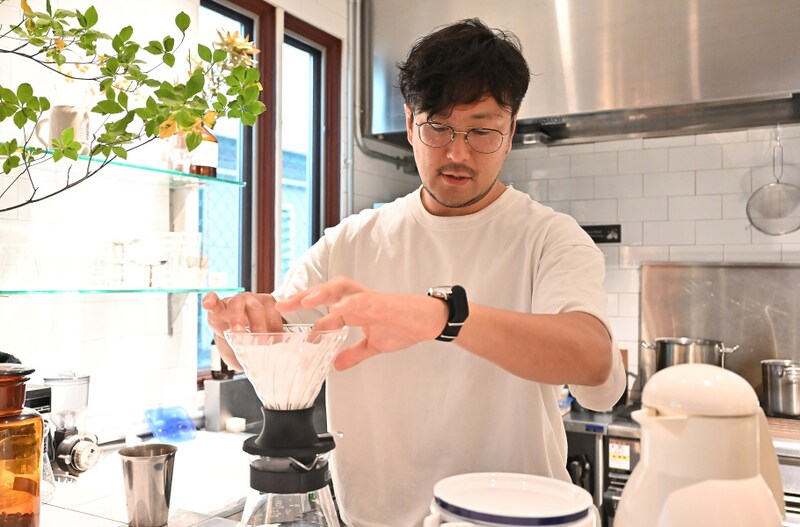 【神戸・御影】店先にお菓子の自動販売機!?「Midnight Cookie Club」の絶品焼き菓子とパフェ体験