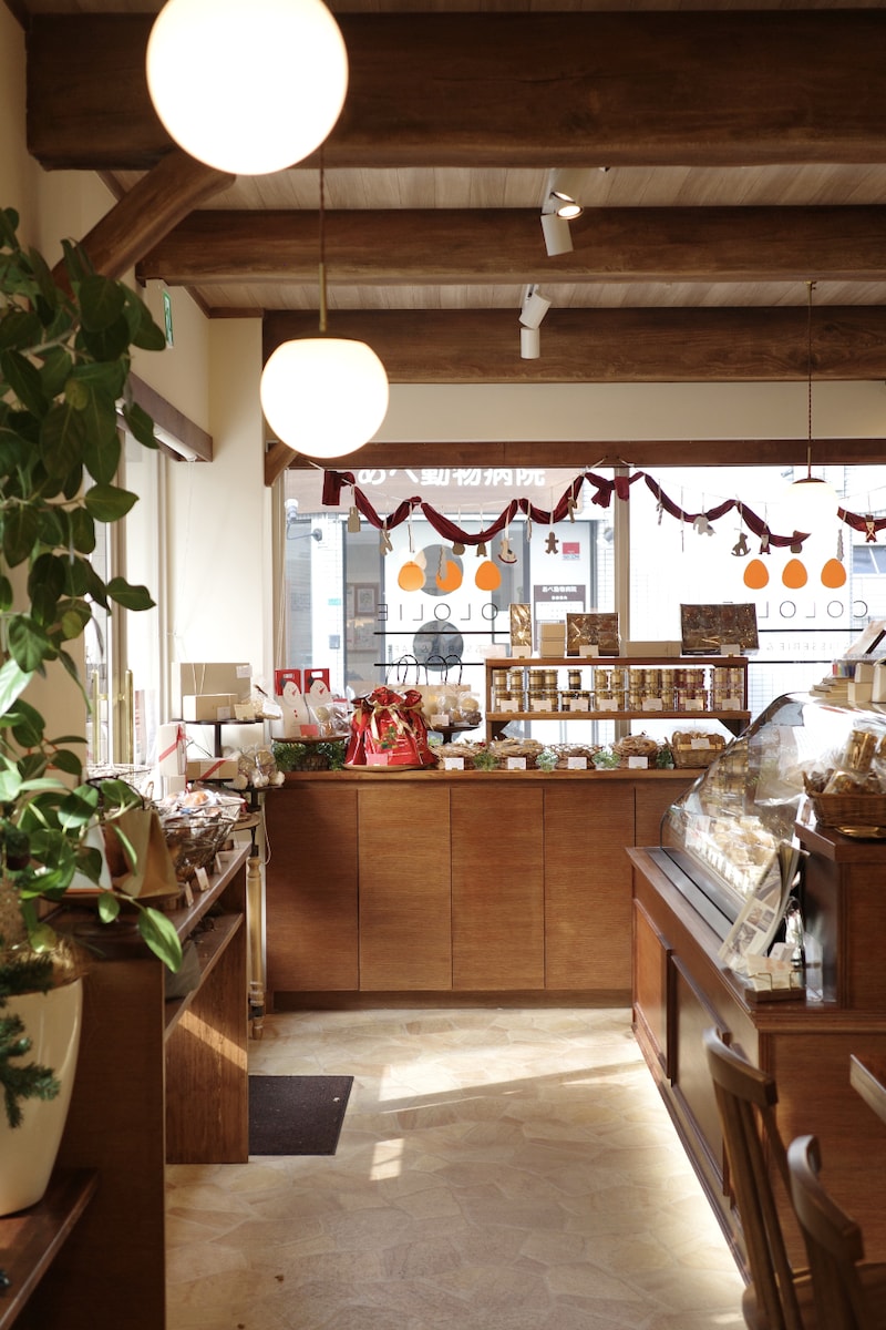 思わず笑みがこぼれる味。「COLOLIE（クロリア）」（埼玉・志木）のパティシエ夫婦が作るケーキとパフェを求めて