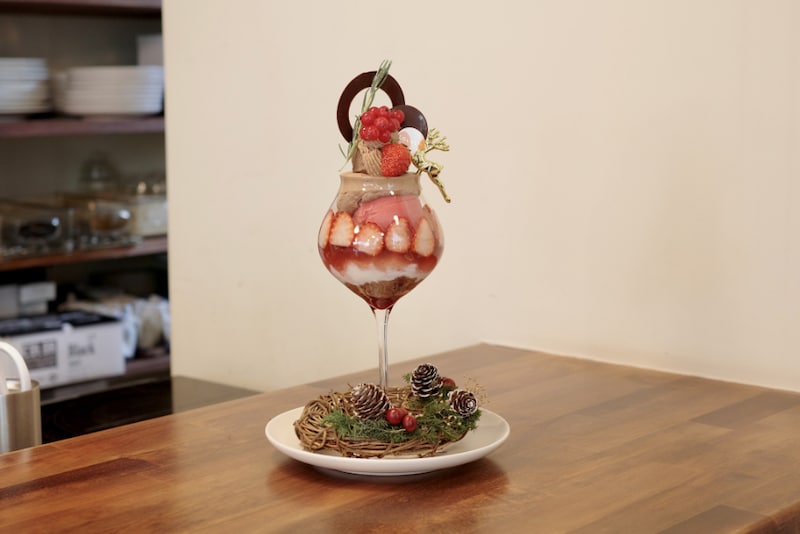 思わず笑みがこぼれる味。「COLOLIE（クロリア）」（埼玉・志木）のパティシエ夫婦が作るケーキとパフェを求めて