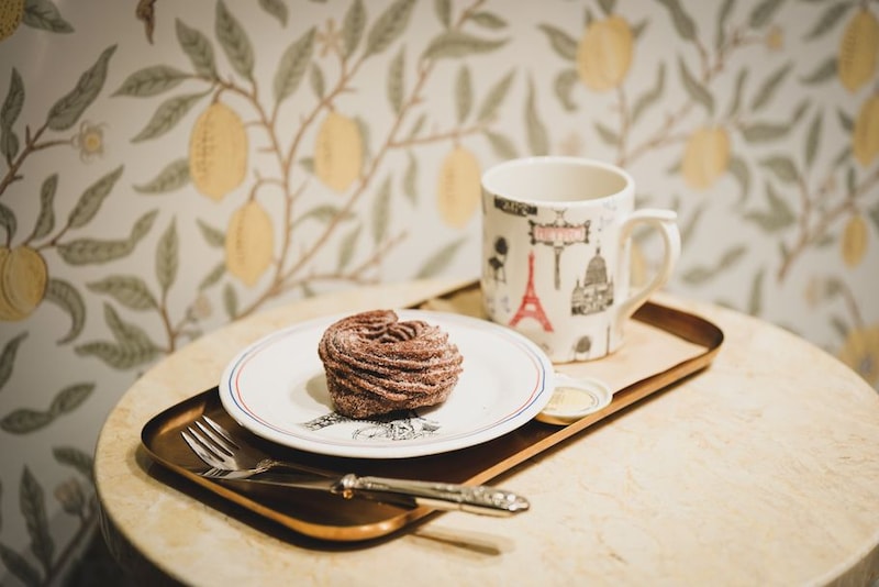 伝説の菓子店出身の職人が手掛ける「Franse cruller-donut」（浅草橋）唯一無二の“軽さ”魔法のフレンチクルーラー
