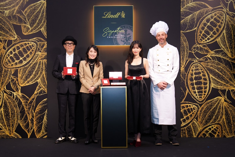 リンツから新作！アルティザン・ショコラ「シグネチャープラリネ」。２年の歳月をかけた７粒とはいったいどんな味なのか！？