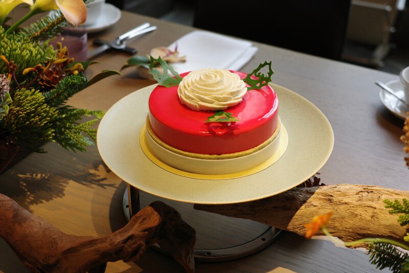 10月1日から予約開始。「ジャヌ東京」の繊細で美しいクリスマスケーキ2025