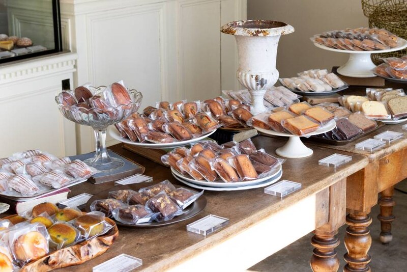 ラトリエイットの店内