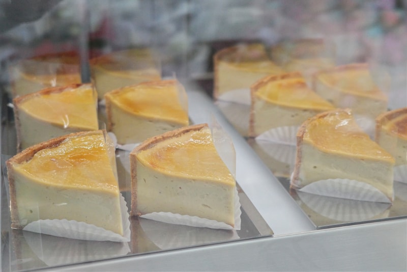 sobonのショーケースに並ぶフラン