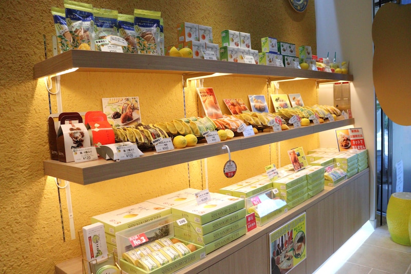 店内にあるレモンスイーツの数々