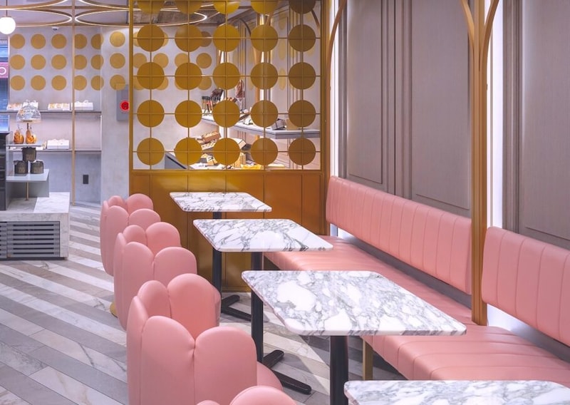 ポアールの内観