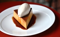 ハードボイルドなプリンはいかが？京都・四条の隠れ家バール「Okaffe bar & dolce」で楽しむ、計算し尽くされた夜のスイーツ