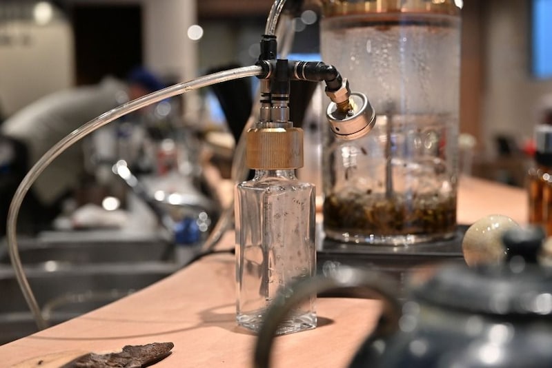 te. Japanese Teaの蒸留機