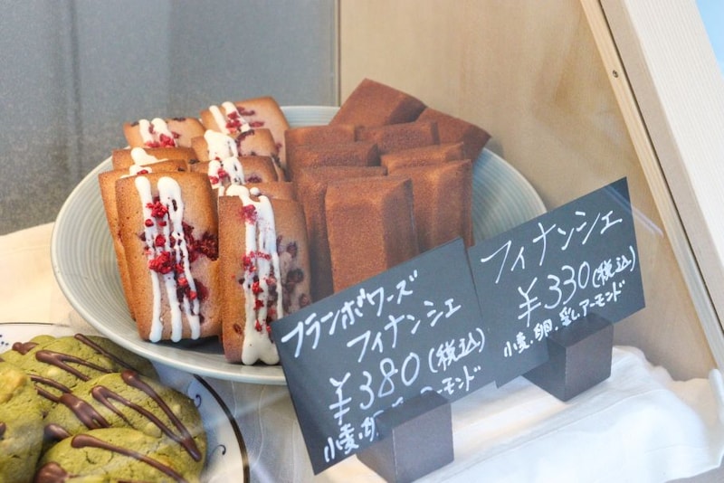 未来菓子店のフィナンシェ