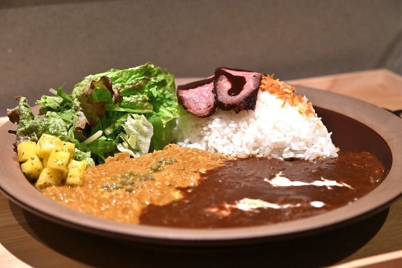 SHiQ(シック)のカレー