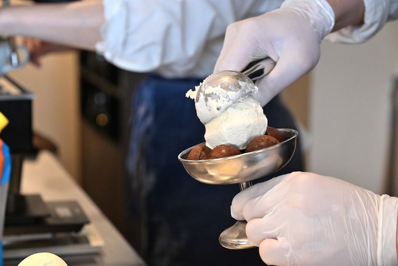 Rond sucre cafe（ロンシュクレカフェ）のお菓子