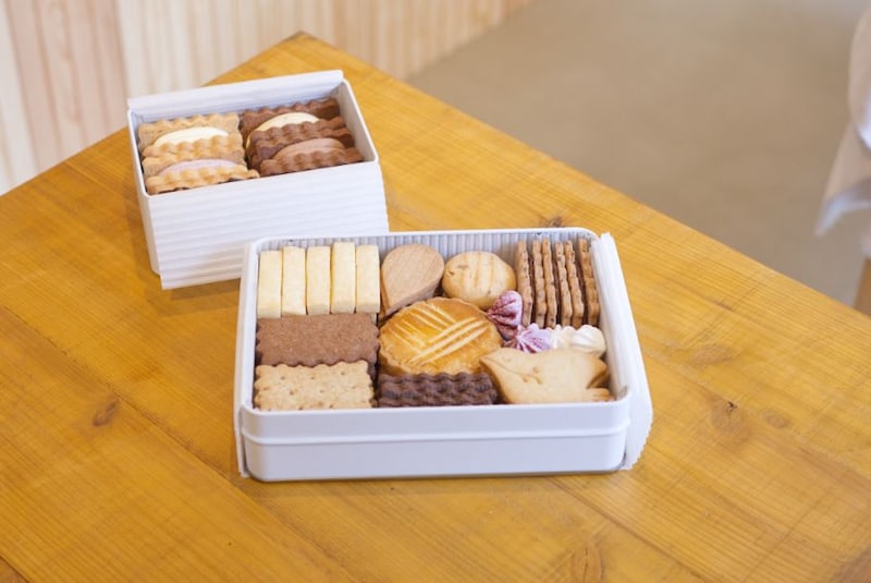 菓子工房kukkaの焼菓子缶