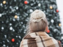 クリスマスも彼に会えず…37歳バツ1女性が選んだ「別の作戦」。遠距離恋愛で陥る“孤独”の満たし方