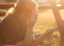 「ブロックしたのに…」配信者女性に近づく“ネットストーカー”の恐怖。男が取った驚きの手段