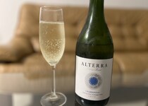 キタ―――！ワイン納めは「KALDI」がベスト♡ 1000円代で“天候と女が最高の国”の泡をゴクリ