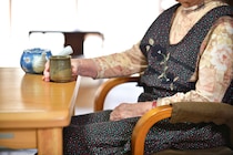 年末年始は家族と過ごすもの？「帰省しない」という選択で女性が見つけた“最適解”