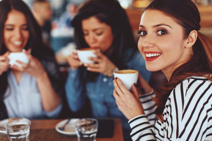 恋愛って必要ですか？ “いらない”と感じる女性4人の理由「十分、しあわせです」