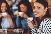 恋愛って必要ですか？ “いらない”と感じる女性4人の理由「十分、しあわせです」