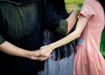 話題の「オープンマリッジ」関係、“セカンドパートナー”と何が違うの？ 特殊な結婚観に世間の風当たりが強いわけ