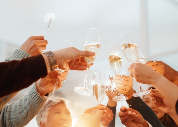 体力の低下、介護問題…50代女性の「婚活」問題。年齢を重ねても“幸せ”に近づくコツ