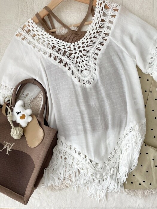 しまむらの「フリンジかぎ針DKブラウス」