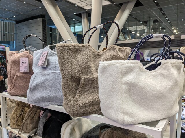 ボアポケット中型ロープハンドルリバーシブルトートとボアポケット大型ロープハンドルリバーシブルトート