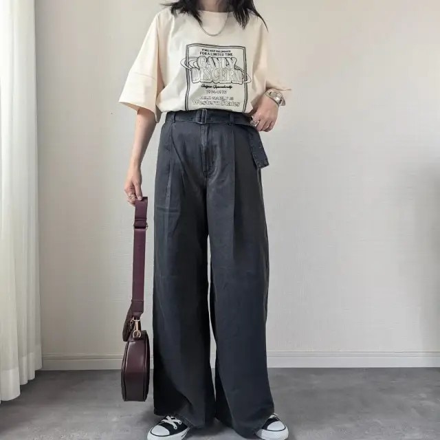 990円で買えるチャンス！今から長く使える「GUのライトデニム」