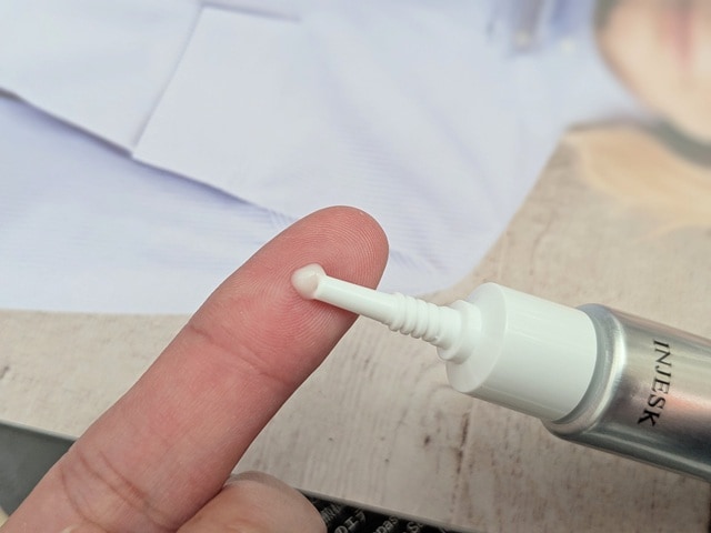 インジェスク PD 30000 ショット セラムのテクスチャの写真