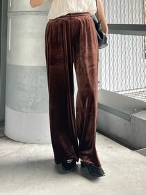 【UNIQLO】3000円でお釣り♡“神コスパのパンツ”が争奪戦の予感