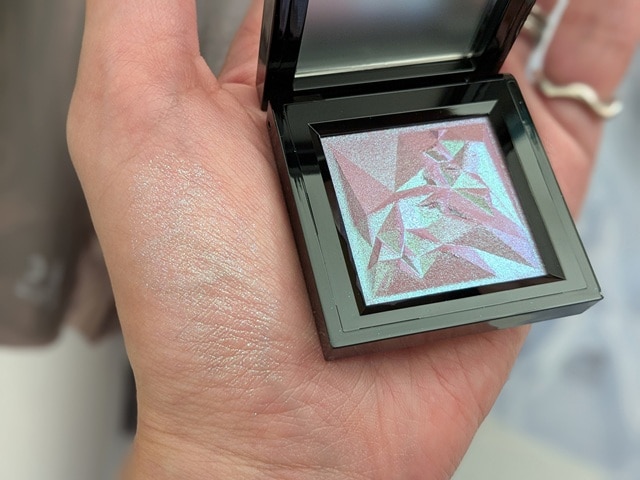 クラッシュド ジェムの写真