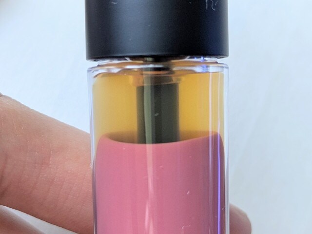 ROAlív ハニーラスター：2層構造が見えるアップ写真