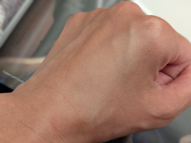 カネボウ ライブリースキン ウェアⅡの写真