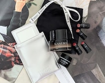 【KANEBO】名品クリーム、人気ファンデも！幻想的なデザインが素敵クリスマスコフレ2025♡