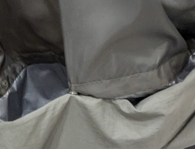 デタッチャブルトレルジャケットの裏地側