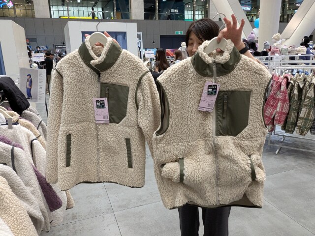 2タイプのデタッチャブルボアスタンドジャケット