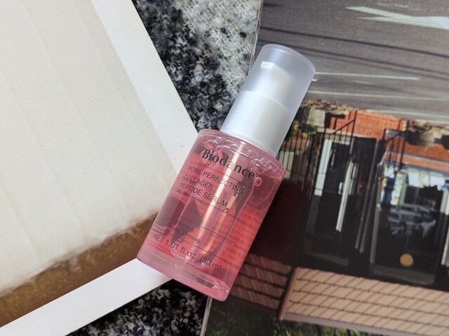 Biodance ポアコラーゲンペプチドセラム容器