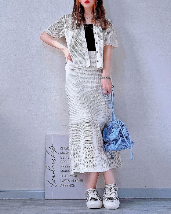 GU「透かし編みニットシャツ(半袖)」 