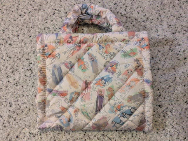 ディズニーキャラクター柄のキルティングバッグ外観