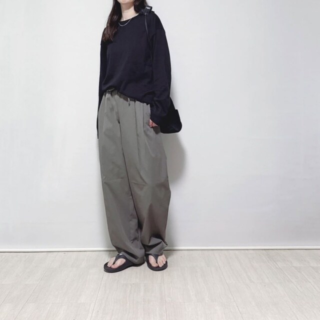 GU「バレルレッグプルオンパンツ」