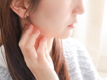 朝、顎が疲れる…もしかして歯ぎしりかも！？症状とケアを徹底解説