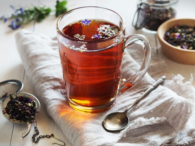 漢方茶とハーブティー、似てるけど違う？お茶で始める新習慣