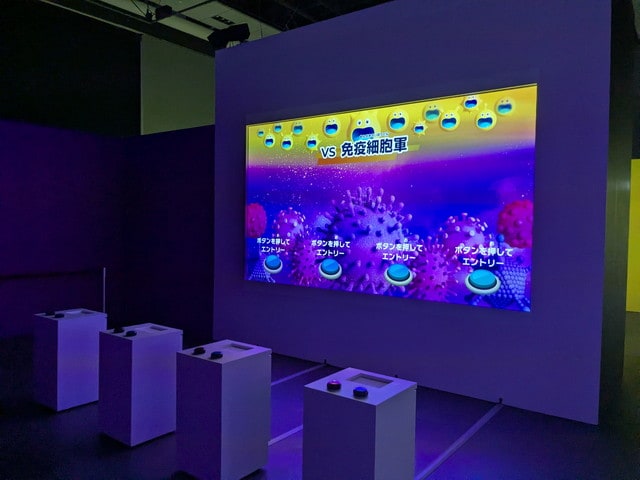 免疫細胞軍とウイルス連合軍のリズムゲーム説明画面