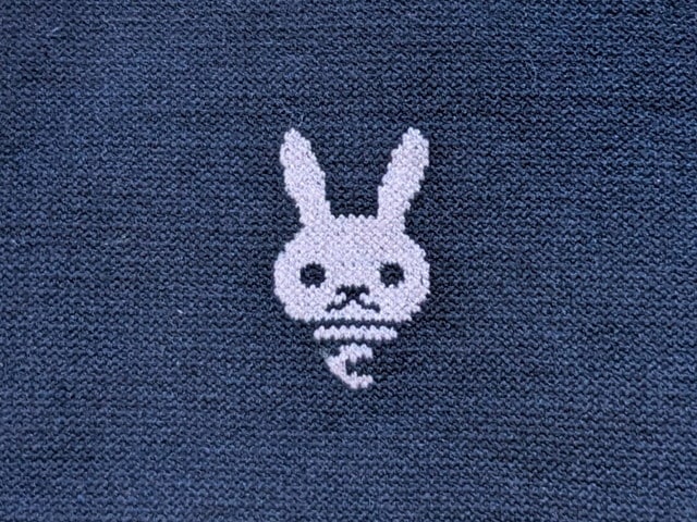 ルナルナぽかぽか腹巻きショーツのうさぎロゴ刺繍アップ