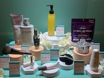 2025年、話題のコスメを総まとめ！ @cosme ベスコス総合大賞は今年もアテニア