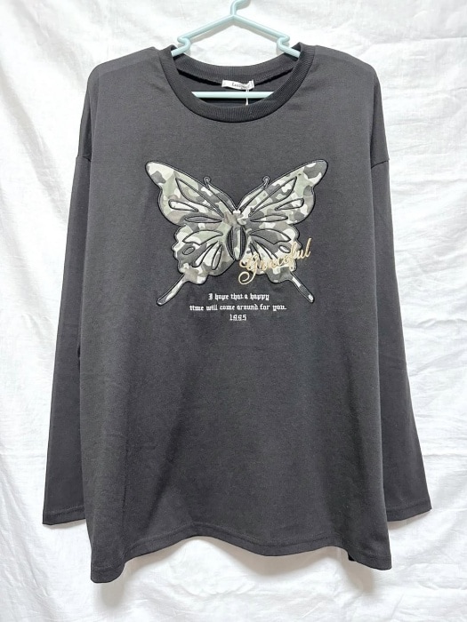 しまむら「バタフライモチーフロンT」